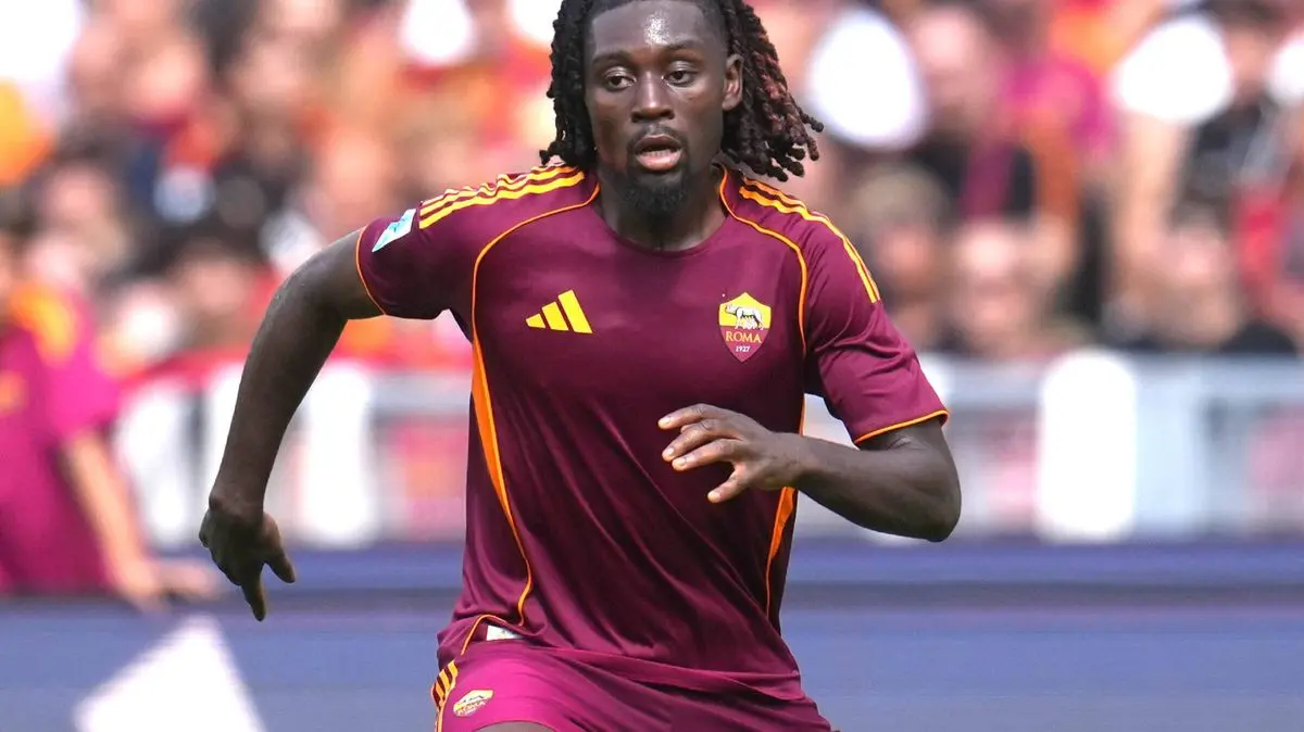 Manchester United Jajaki Transfer Manu Kone dari AS Roma